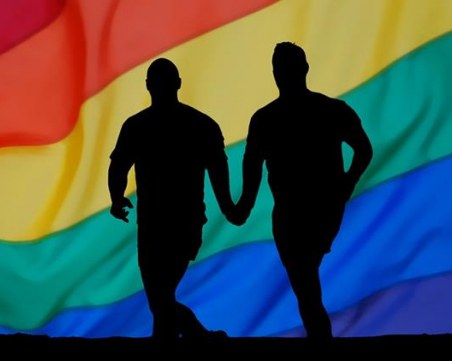 Еднополовите бракове вече са законни в Еквадор