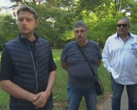 Родителите твърдят: Момчетата с бутафорните оръжия – бити от полицаи?