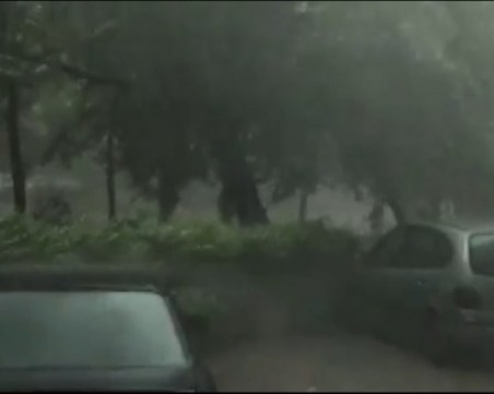 Силна лятна буря удари Сливен