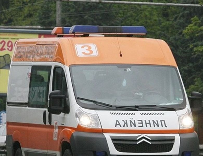Мъж е починал по път за болницата след катастрофата край Ябланица