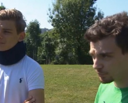 Младежите, размахвали бутафорни пистолети в кола: Полицаите ни малтретираха!