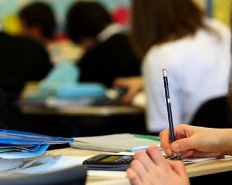 Утре са изпитите след 7. клас! Какво трябва да знаят родители и деца?