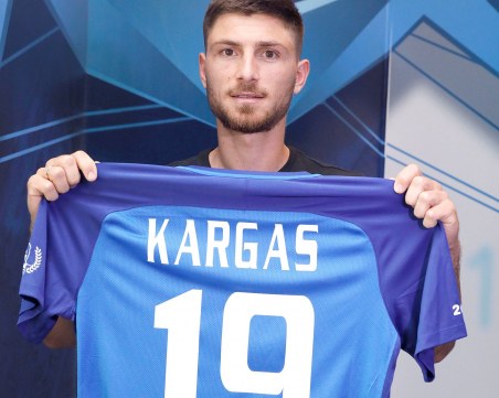 Левски привлече гръцки защитник