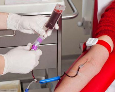 Научен пробив! Учени конвертират кръвните групи в една универсална