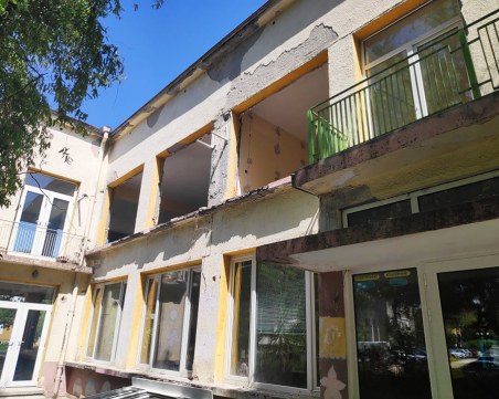 Обновяват стара детска градина в Пловдив – правят басейн, спортна зала и зеленчукова градина