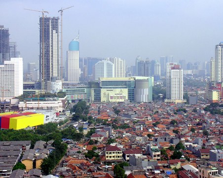 Индонезия сменя столицата си! Започва да строи нова