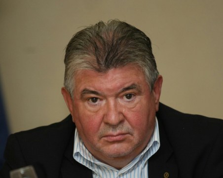 Изпълнителният директор на НЕК Петър Илиев хвърли оставка. Защо?