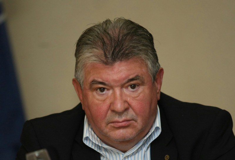 Изпълнителният директор на НЕК Петър Илиев хвърли оставка. Защо?