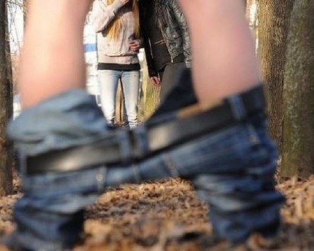 Пловдивчанин се самозадоволи в оживен парк пред погледа на майки с деца, глобиха го с 200 лева