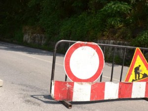 Ремонт на пътя Варвара-Велинград, движението е само в едната лента