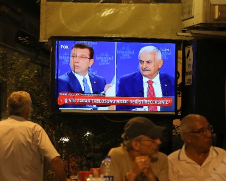 Истанбул в очакване: Имамоглу или Йълдъръм? Кой ще спечели изборите в мегаполиса?
