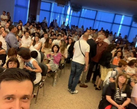 Победа за зъболекарите! Отложиха рестриктивните правила