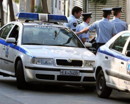 Внимавайте къде паркирате в Гърция! Свалят номерата и прибират €80 глоба