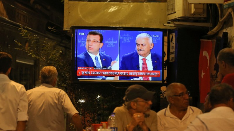Истанбул в очакване: Имамоглу или Йълдъръм? Кой ще спечели изборите в мегаполиса?