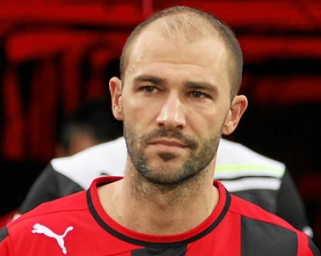 Футболистът Георги Пеев стана баща на момченце