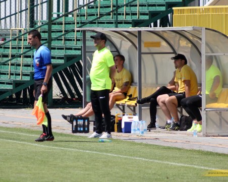 Желко Петрович хвали Неделев след победата на Ботев