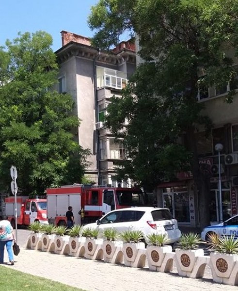 Пожар избухна в апартамент в центъра на Пловдив