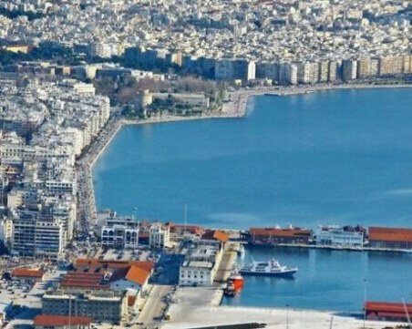 40 градуса в Гърция! Предупреждават туристите заради жегата