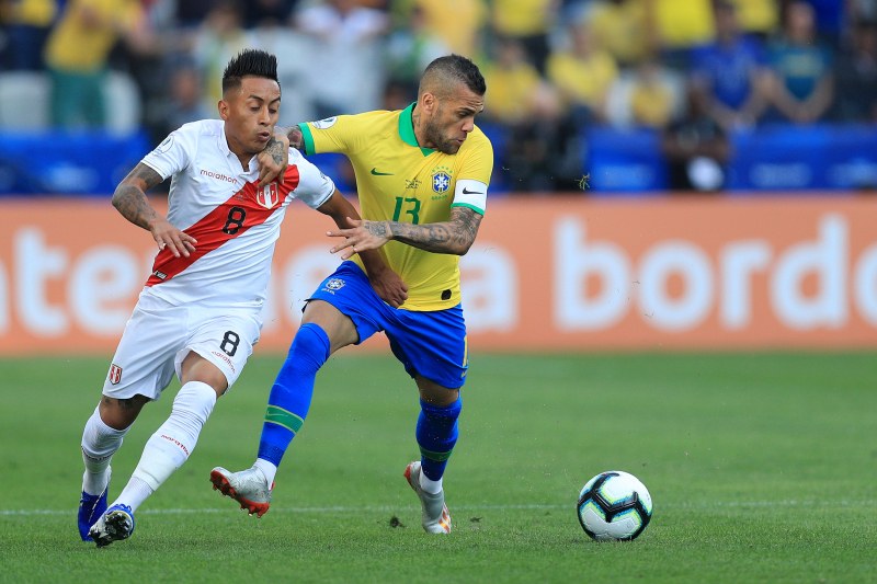 Бразилия помете Перу по пътя към 1/4-финала на Копа Америка 2019