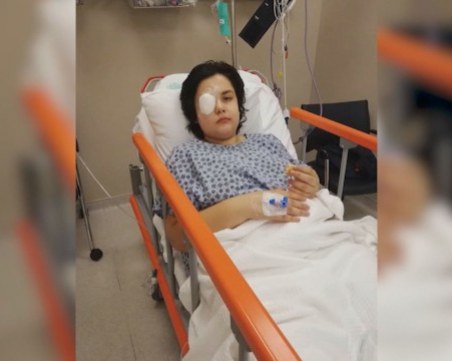 12-годишната Криси с поредна битка с живота. Скъпа операция може да спаси окото ѝ