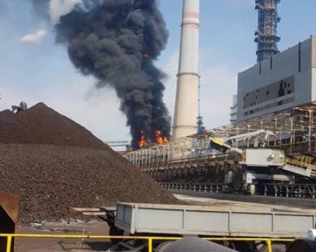 Голям пожар избухна в ТЕЦ Марица-изток 2