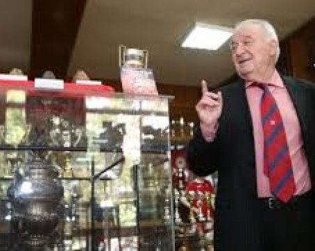 Легенди на ЦСКА се хванаха за гушите