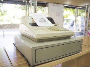 Срокът за малките фирми нерегистрирани по ДДС изтича! НАП започнаха акции