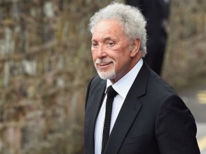 Том Джоунс идва днес в Пловдив