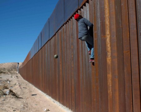 15 хиляди военни от Мексико тръгват към границата със САЩ