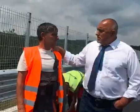 Борисов хвали работниците по АМ 