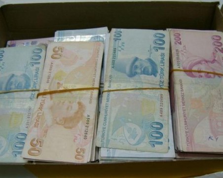 Крупен обир от банка в Турция! Охранител задигна почти 5 млн. евро