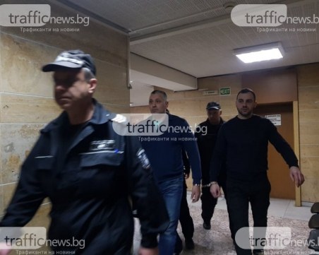 Свидетел срещу пловдивските полицаи, обвинени в грабеж и рекет: Мои клиенти и друг път са били атакувани