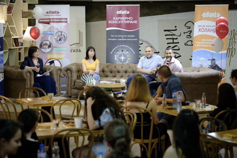 Мечтата на гимназистите ни: Да станат архитекти и медици