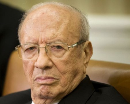Президентът на Тунис в критично сътояние, опровергаха новината за смъртта му