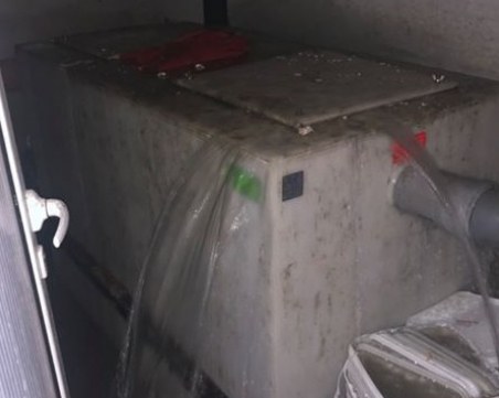 Мазе в пловдивски блок е наводнено за трети път този месец