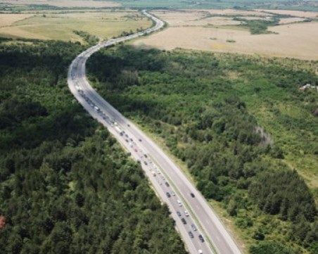 МВР: Не минавайте по АМ Тракия, а край Вакарел и по подбалканския път