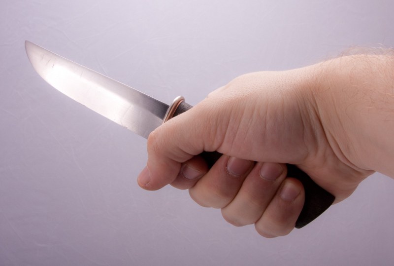 Убиха бременна 26-годишна жена с нож в Лондон