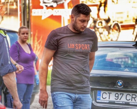 Румънецът Адриан, прегазил малката Радослава, остава в ареста