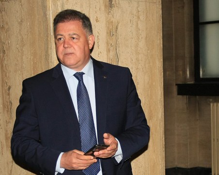 Оправдаха бившия военен министър Николай Ненчев