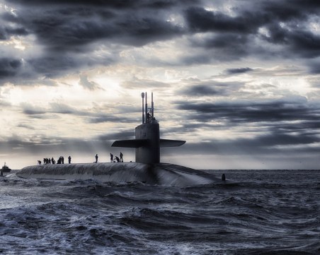 Руска подводница се запали, 14 моряци загинаха