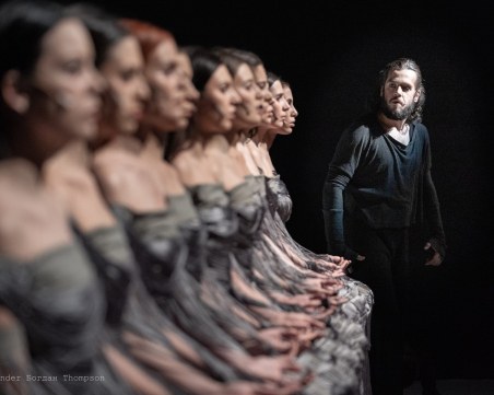 Спектакълът 