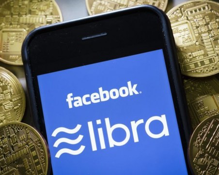 Светът може да осъмне с доминирана от Facebook моно-банка