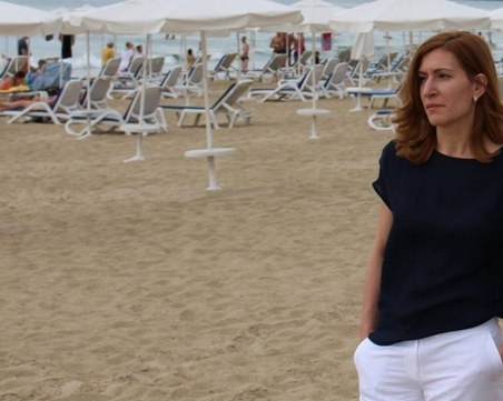 Ангелкова се жалва: Турция, Тунис и Египет ни откраднаха туристите