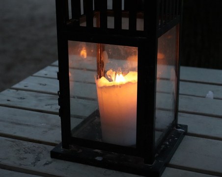 Буря остави болница 12 часа без ток, правят спасителна операция с фенер