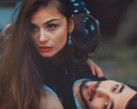 Бони и Клайд в новия клип на MIRY, жива ли е смелостта да обичаш в наши дни?