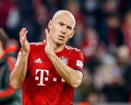 Легенда на Холандия сложи край на кариерата си