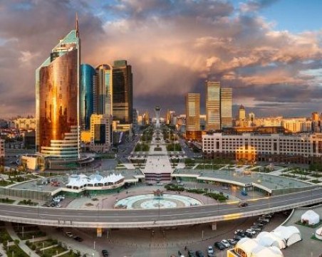 В Казахстан повече няма да се пише на кирилица, минава се на латиница