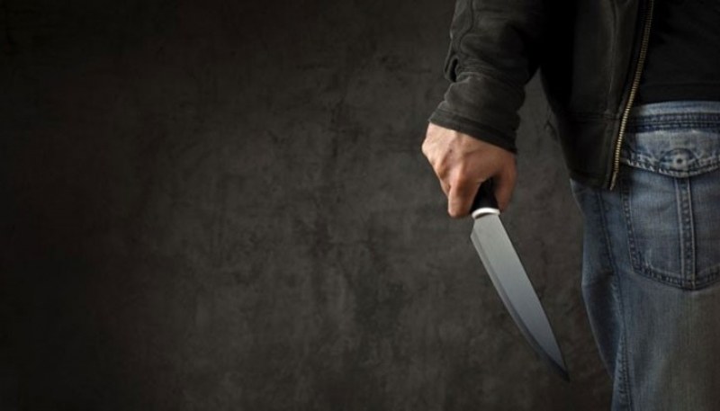 Мъж наръга пътник с нож във влака София-Бургас