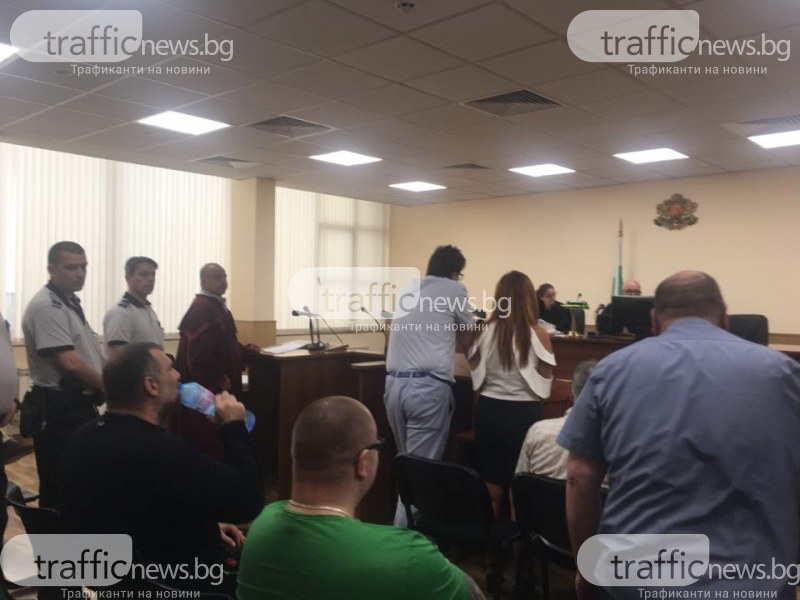 Райфъла с остри болки в съдебната зала в Пловдив, линейка пристигна намясто