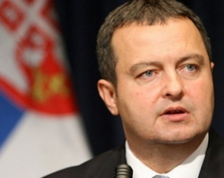 Захариева привиква сръбския посланик заради нападки към Борисов и България